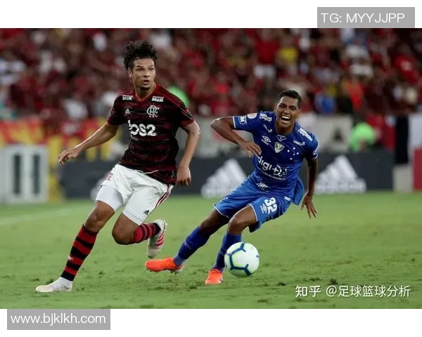 乌民族与巴西国际的激烈对决揭示足球战术与团队合作的重要性 乌民族与巴西国际的激烈对决揭示足球战术与团队合作的重要性