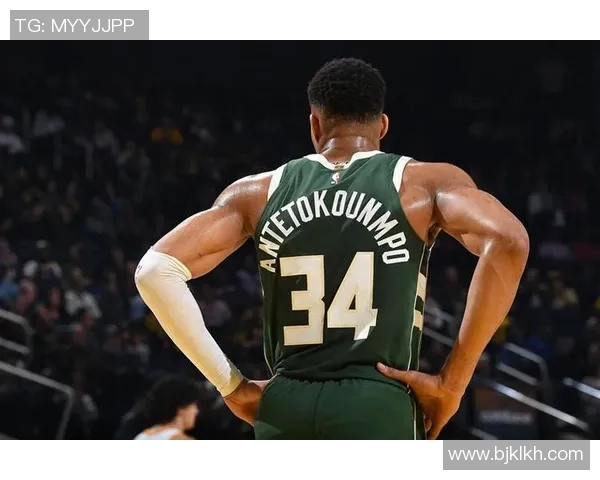 雄鹿惜败快船，字母哥砍下33分依旧难救主