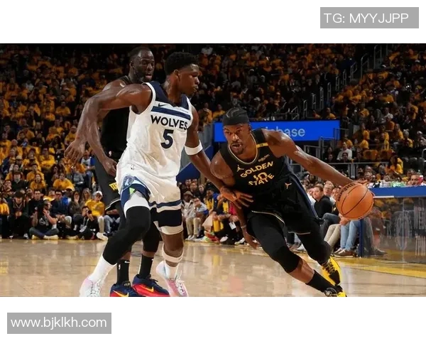 勇士用4换1完成大交易，豪取超级巨星，冲击冠军宝座